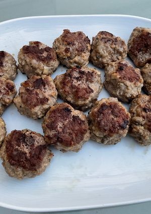 Une photo de Boulettes de bœuf aux champignons et épices
