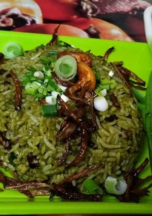 હૈદરાબાદી બિરયાની (Hyderabadi Biryani Recipe In Gujarati) રેસીપી મુખ્ય ફોટો
