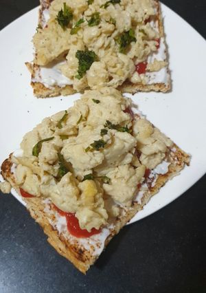 A picture of Scrambled Egg Toast.