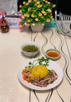 Hình của món Cơm Gà Tam Kỳ.