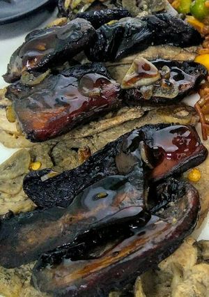 Una foto de Corona de níscalos sobre lomito de cerdo con salsa de ostras!
