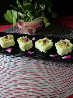 A picture of Easy Kalakand Sweets.