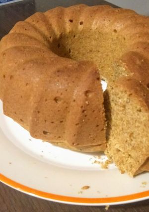Una foto de Budín integral vegano de naranja con semillas de chía