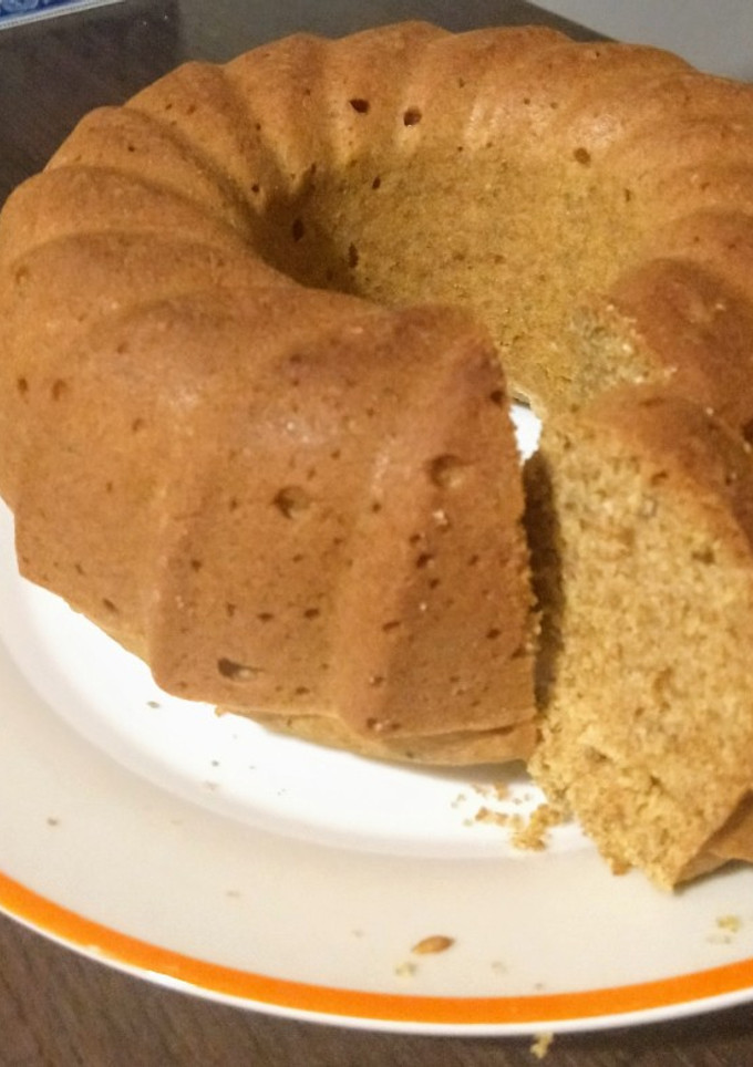 Una foto de Budín integral vegano de naranja con semillas de chía