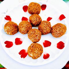 A picture of Healthy and tasty sesame seed gud laddu.