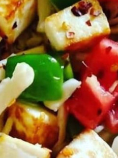 A picture of Paneer Veggies Salad.