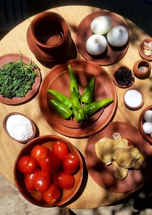 Una foto de Chiles de agua rellenos de picadillo de pollo