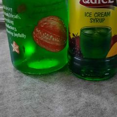 A picture of Green sharbat.