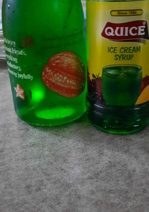 A picture of Green sharbat.