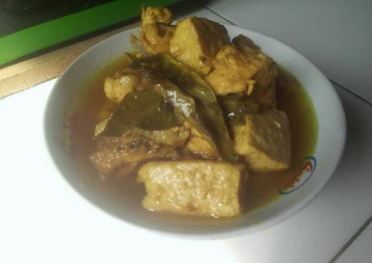 Ayam & Tahu Apa Adanya