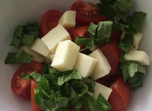 Una foto de Ensalada caprese