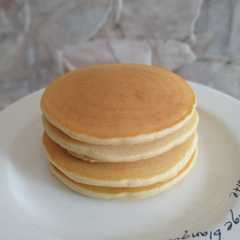 Una foto de Panqueques (hot cakes) esponjosos
