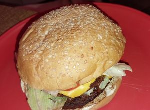 Una foto de Hamburguesa con doble carne 🍔🥩