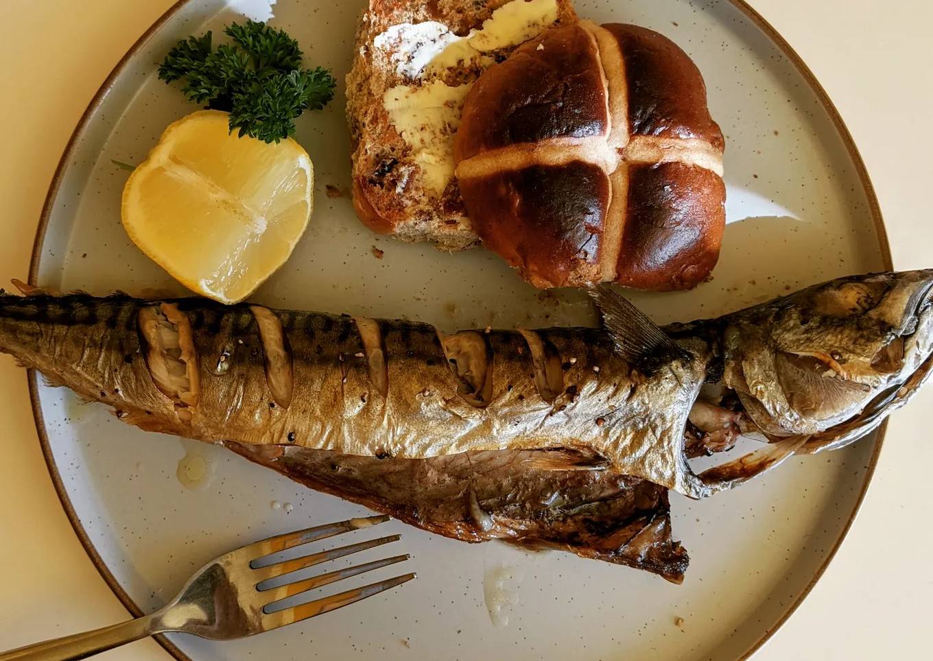 Easter Mackeral and hot cross buns for #breakfast (St Helena)