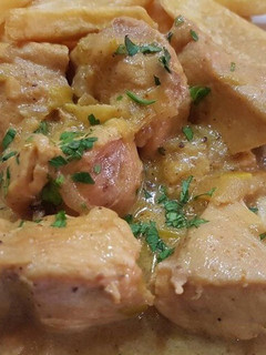 Una foto de Pollo al curry en el horno