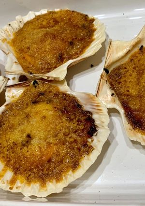 Una foto de Vieiras a la gallega gratinadas al horno