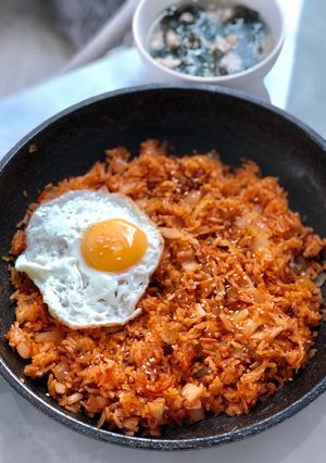 Hình của món Cơm chiên kim chi bò.