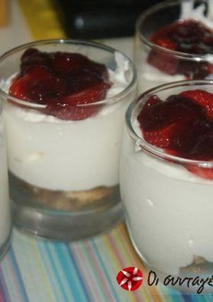 Φωτογραφία της συνταγής Γρήγορο cheesecake σε ποτήρι