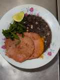 *Frijoles Negros con Elotes y Crema*