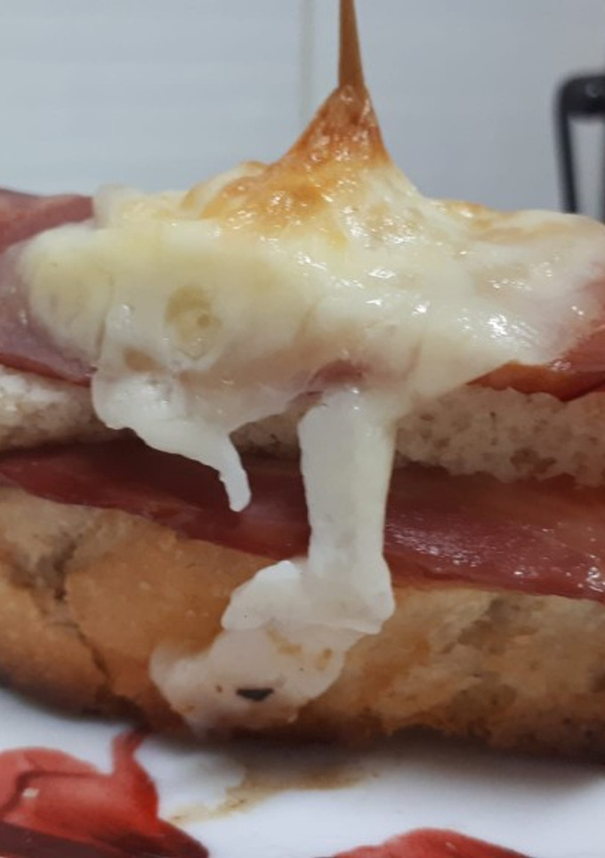 Una foto de Súpertapa de bacon, patata y queso