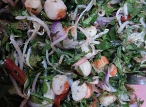 Gambar Kerabu Daun Selom Bunga Kantan Crabstick