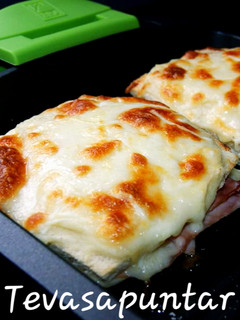 Una foto de Sándwich croque monsier 🥪🧀