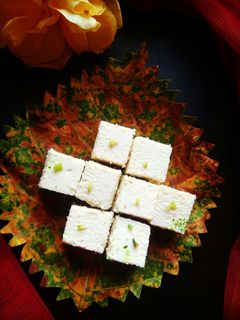 ভাপা সন্দেশ (bhapa sondesh recipe in Bengali) রেসিপির প্রধান ছবি