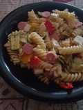 Pasta fredda con verdure,wurstel,tonno e quartirolo