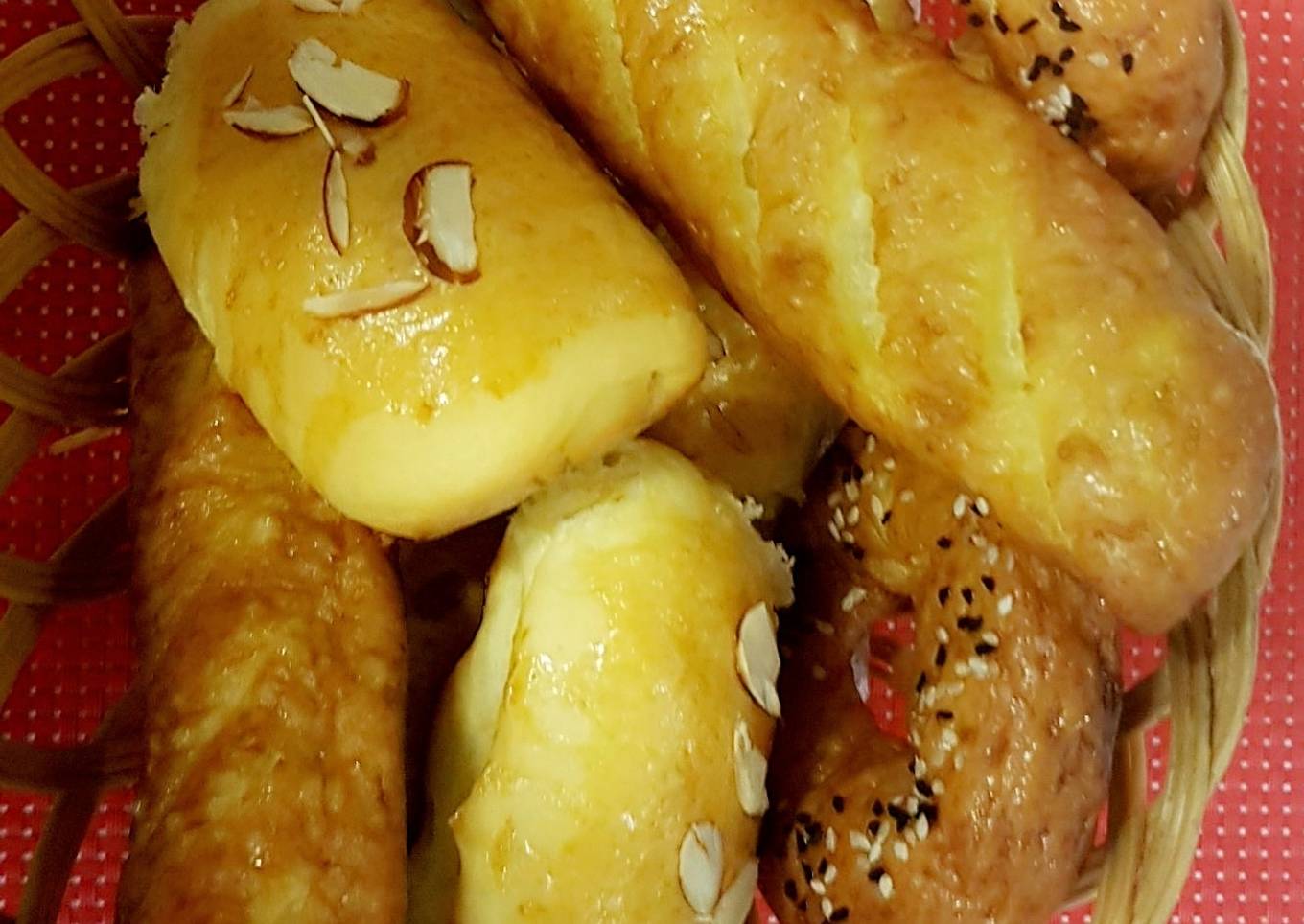 Pretzels,Bagels and almond Buns with 1 dough