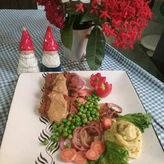 A picture of Black pepper beef steak.