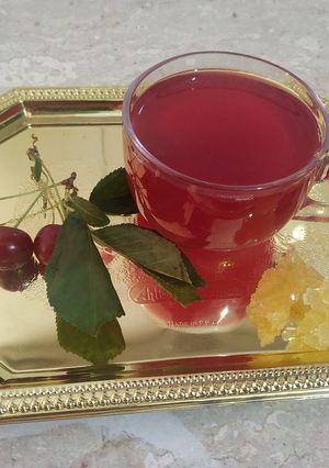 عکسی از دستور چای آلبالو 😋😍🍒