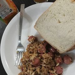A picture of Tunasausage egg sauce.