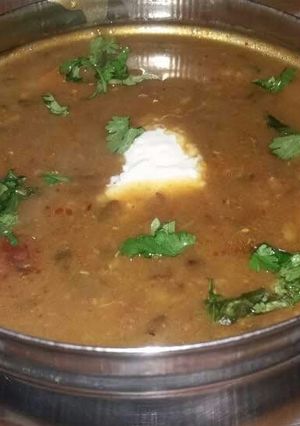 A picture of Dal makhni.