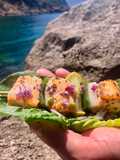 Brocheta de Salmón con Salsa Especial