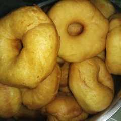 รูปของ Donat kentang dijamin empuk