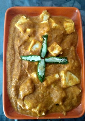 A picture of Shahi paneer.