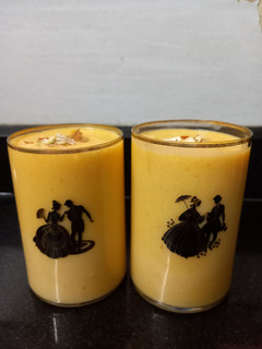 મેંગો મસ્તાની (Mango Mastani Recipe In Gujarati) રેસીપી મુખ્ય ફોટો