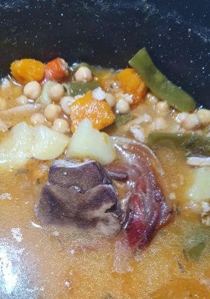Una foto de 001. potaje de Garbanzos con Calabaza y Habichuelas Verdes