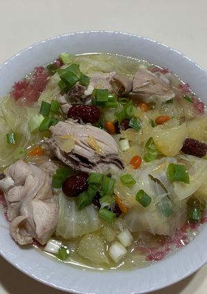 柚子紅棗枸杞雞湯（大同電鍋料理） 的食譜成品照片
