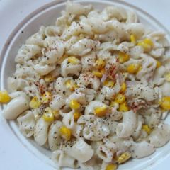 A picture of Jhatpat Macroni Salad.