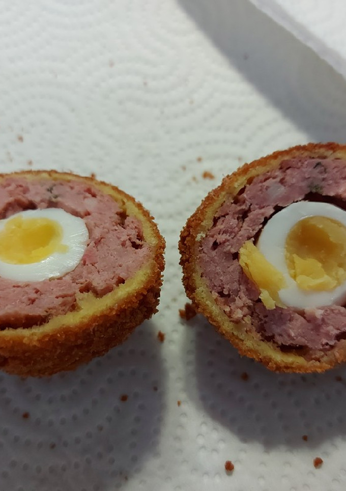 Una foto de Albóndigas con huevo de codorniz