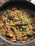 Fideos a la cazuela y costilla de cerdo