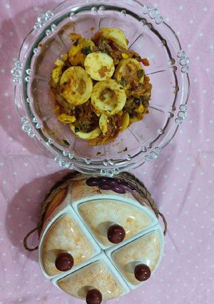 A picture of Egg masala.