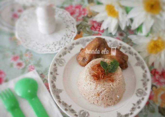 Resep Nasi Ayam Hainam & Ayam Goreng Bumbu Praktis oleh Bunda Ela - Cookpad