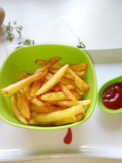 A picture of French fries.