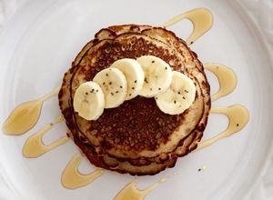 Una foto de Hot Cakes de Avena, plátano y almendra. ¡DELICIOSOS!