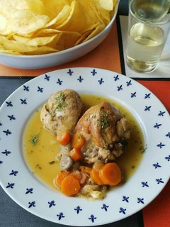 Una foto de Pollo asado en cazuela