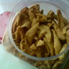 รูปของ Kerupuk tahu super pedas