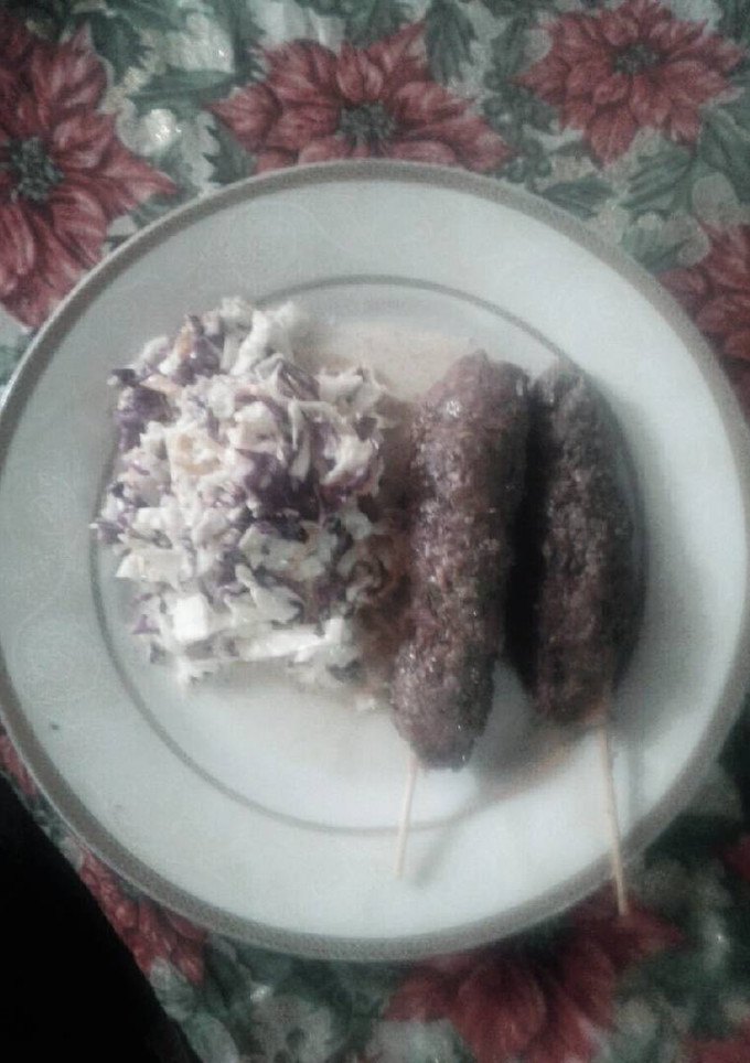 Una foto de Kofta kebab – Albóndigas árabes 