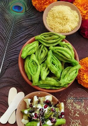 A picture of Green karela chaat.